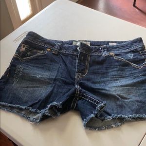 Mek Woodstock  shorts